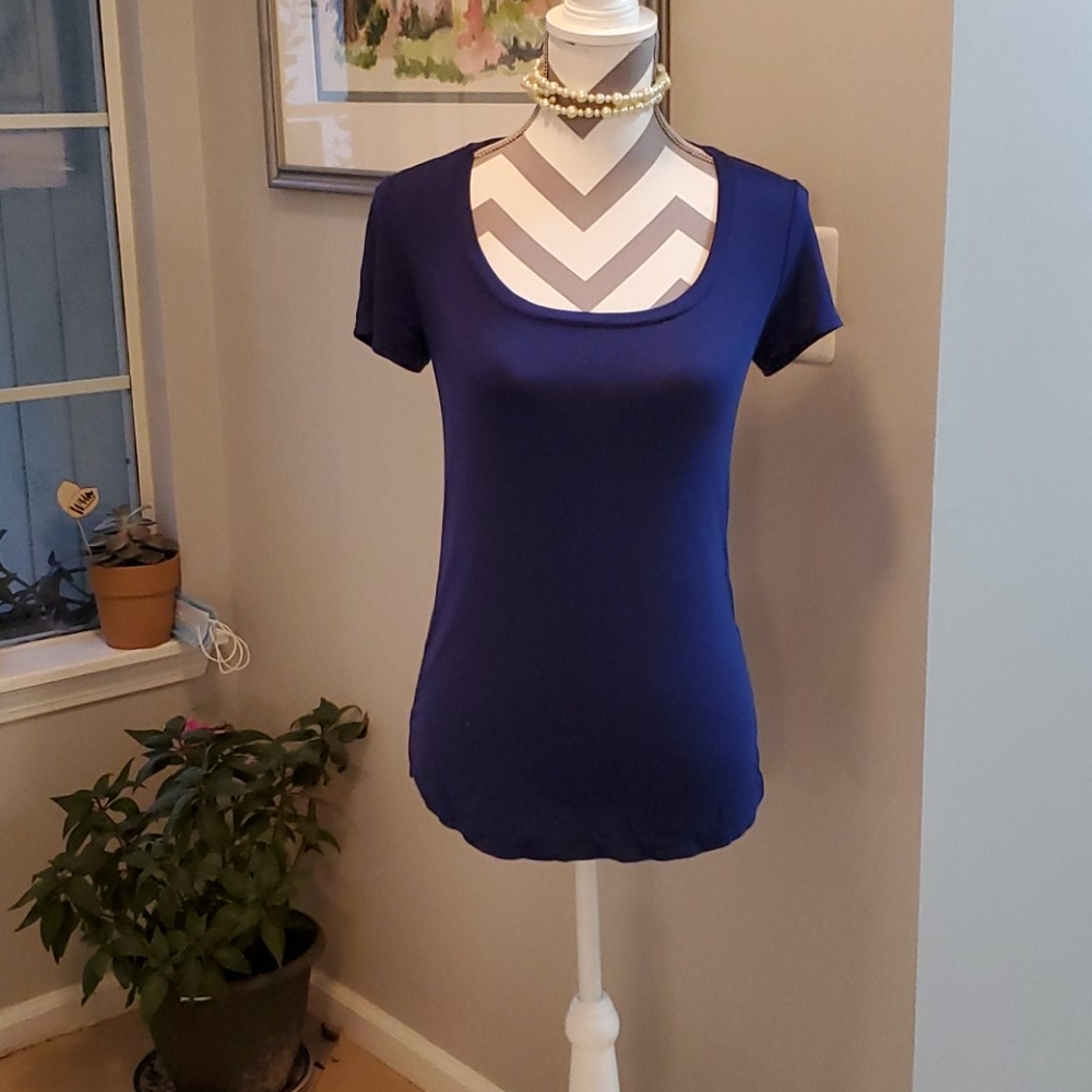 WHBM Sz XXS Navy Blue T-shirt 👕 💙